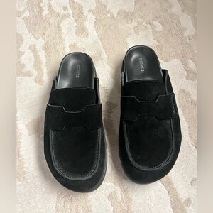 Mens Hermes go mules!